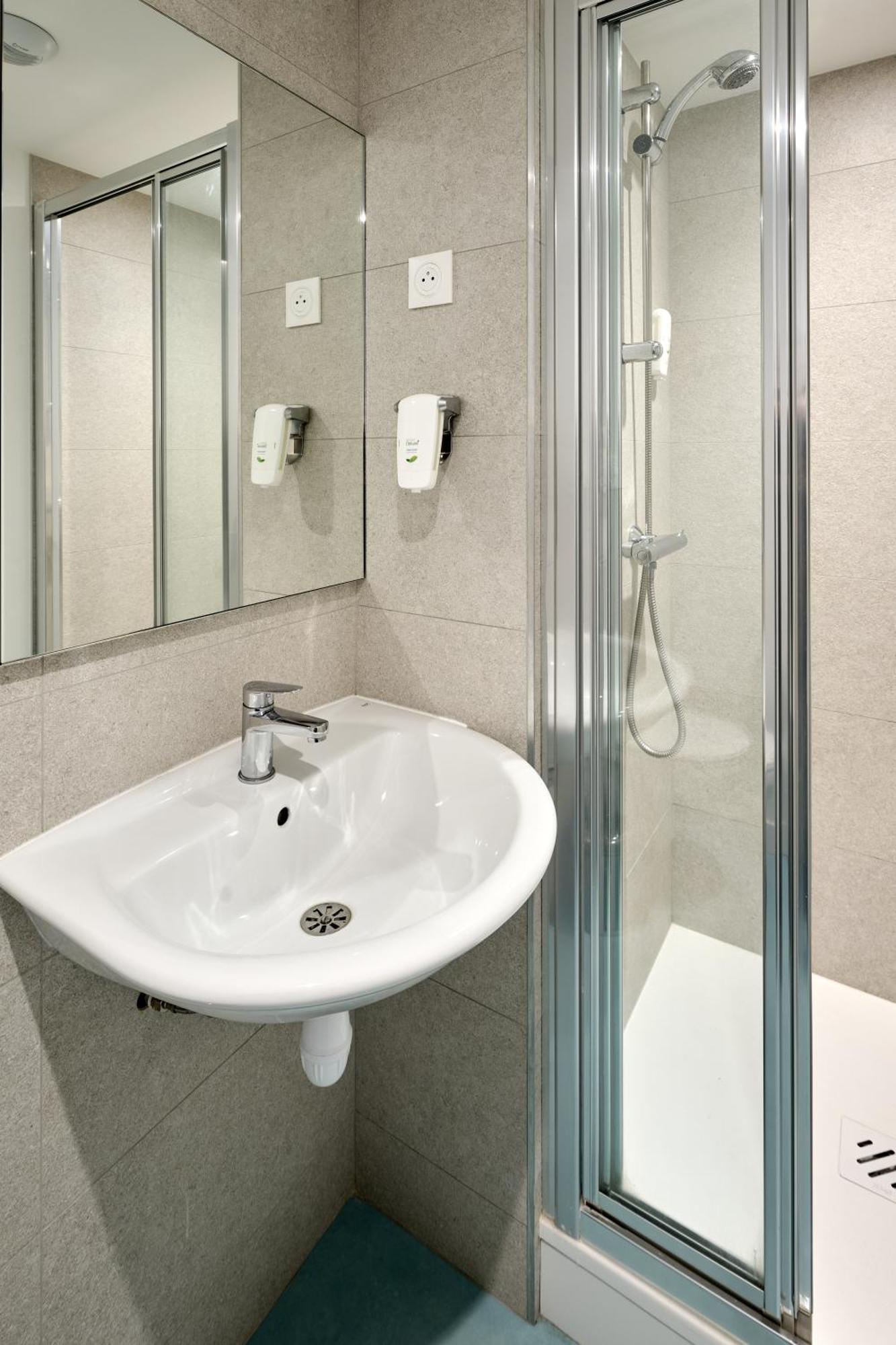 Kyriad Direct Nevers Nord - Varennes Vauzelles Exterior photo